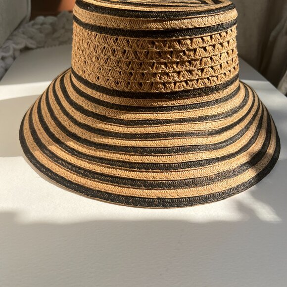Gertex Straw Beach Hat with Hand painted Black Stripes - So Chic! - Picture 9 of 12
